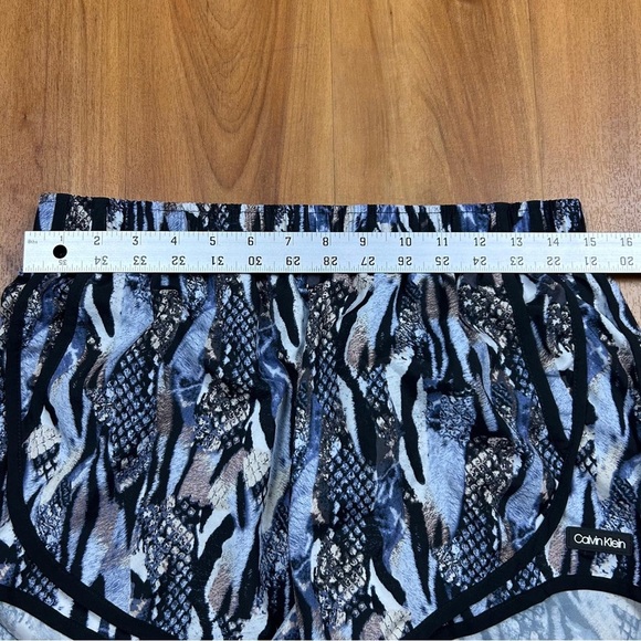 Calvin Klein Women's Black and Blue Patterned Athletic Shorts - Picture 7 of 11